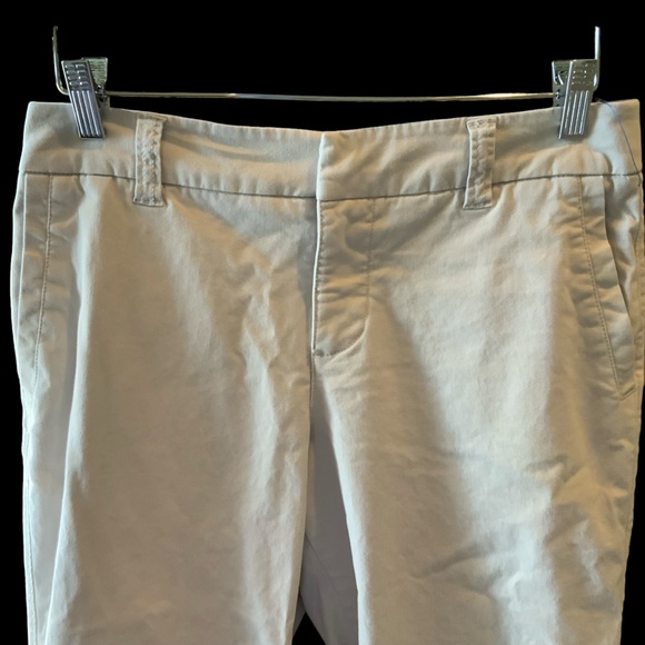 Sonoma Life Style Capris Beige Stretch High Waisted Side and Back Pockets Size 6 - Picture 3 of 9